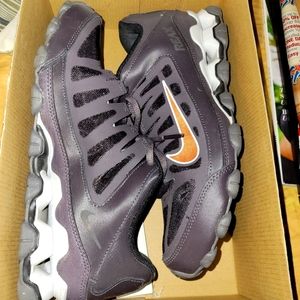 MENS NIKE Reax